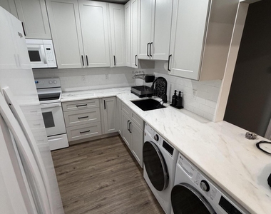 2210 Ne 67th Street - Photo Thumbnail 4