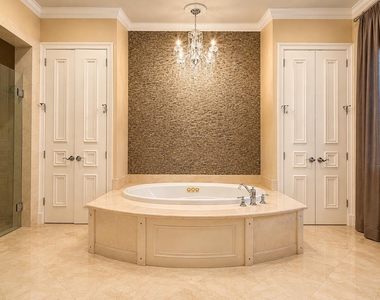 11209 Orange Hibiscus Lane - Photo Thumbnail 3