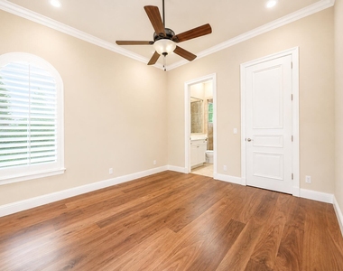 11209 Orange Hibiscus Lane - Photo Thumbnail 12