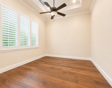 11209 Orange Hibiscus Lane - Photo Thumbnail 14