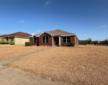 1815 Shanna Drive - Photo Thumbnail 1