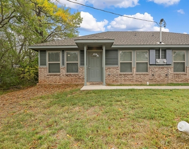 324 W Munson Street - Photo Thumbnail 11