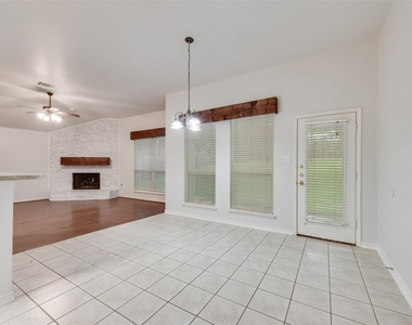 2760 Beacon Hill Drive - Photo Thumbnail 13