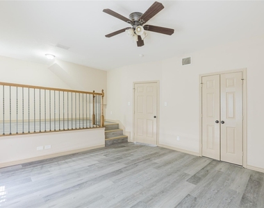12604 Bay Avenue - Photo Thumbnail 16