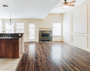 12604 Bay Avenue - Photo Thumbnail 5