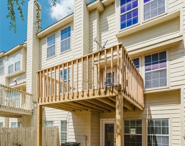 12604 Bay Avenue - Photo Thumbnail 30