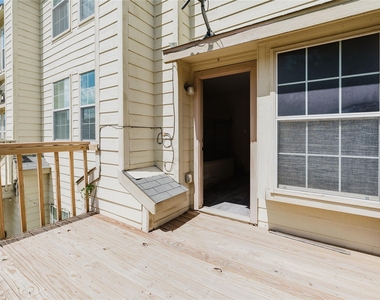 12604 Bay Avenue - Photo Thumbnail 20