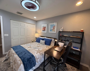 1816 E Royal Tern Lane - Photo Thumbnail 16