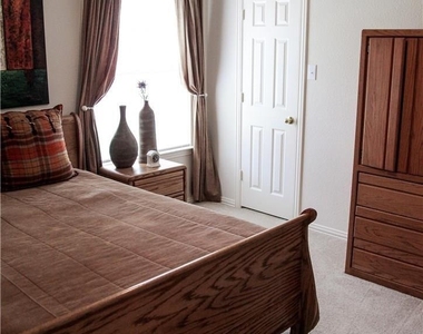 2604 Trinity Terrace - Photo Thumbnail 17