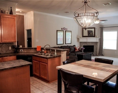 2604 Trinity Terrace - Photo Thumbnail 8