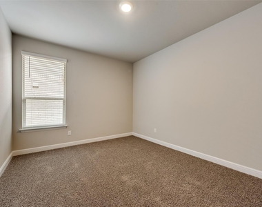 2441 Bellatrix Drive - Photo Thumbnail 14