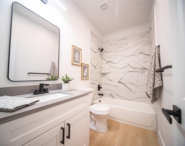 2804 Weisenberger Street - Photo Thumbnail 14