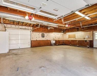 13038 Copenhill Road - Photo Thumbnail 11