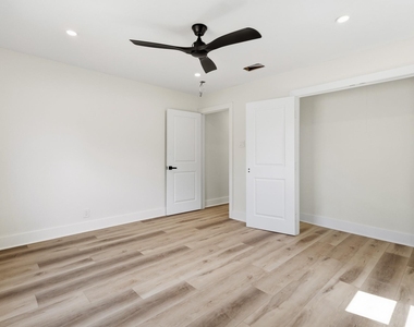 621 Truman Street - Photo Thumbnail 16