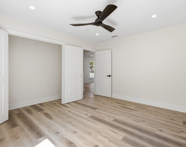 621 Truman Street - Photo Thumbnail 14
