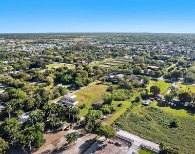 5400 Sw 162nd Avenue - Photo Thumbnail 2