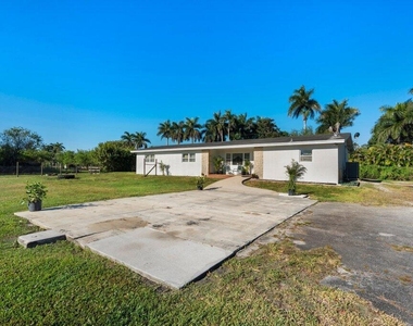 5400 Sw 162nd Avenue - Photo Thumbnail 12