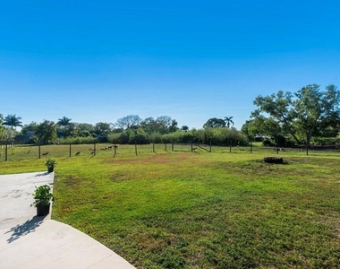 5400 Sw 162nd Avenue - Photo Thumbnail 13