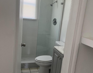 1844 Taft Street - Photo Thumbnail 3