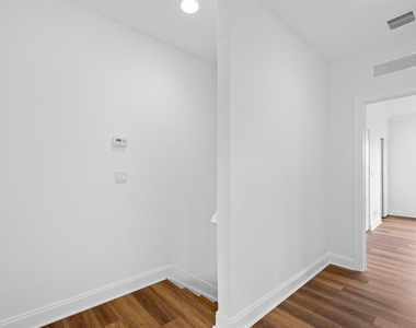 601 S Federal Highway - Photo Thumbnail 13