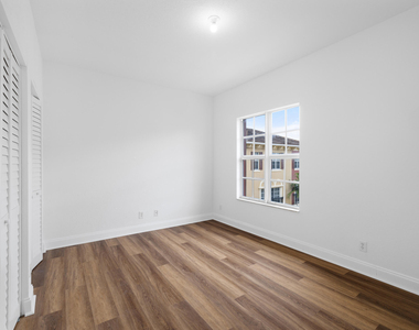 601 S Federal Highway - Photo Thumbnail 14