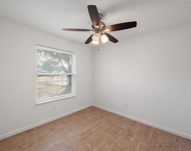 3514 Kings Circle - Photo Thumbnail 22