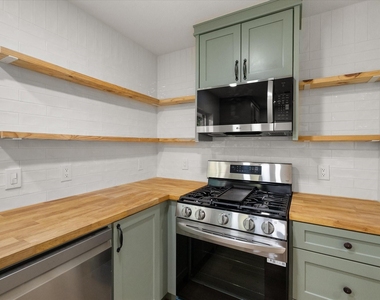 3514 Kings Circle - Photo Thumbnail 16