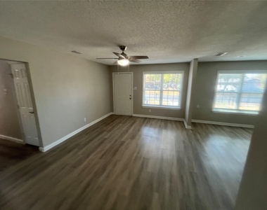 9415 Musgrave Drive - Photo Thumbnail 3