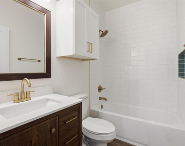 5718 Barkridge Drive - Photo Thumbnail 28