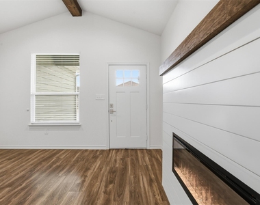5718 Barkridge Drive - Photo Thumbnail 23