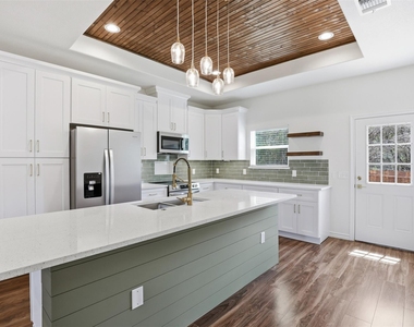 5718 Barkridge Drive - Photo Thumbnail 26