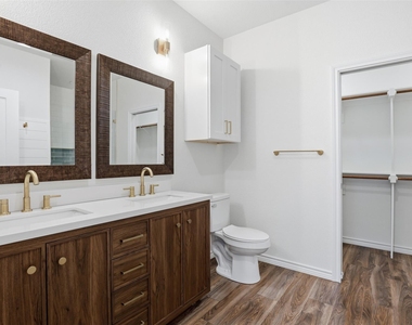 5718 Barkridge Drive - Photo Thumbnail 30