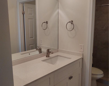 5200 E Club Circle - Photo Thumbnail 6