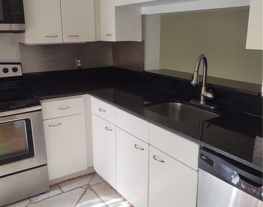 5200 E Club Circle - Photo Thumbnail 2
