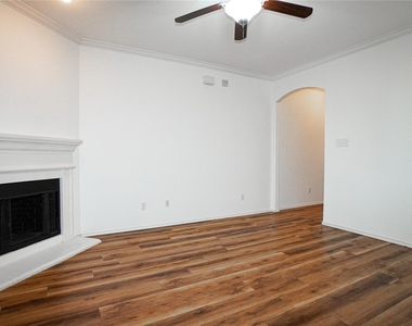 3017 Cassinia Parkway - Photo Thumbnail 1