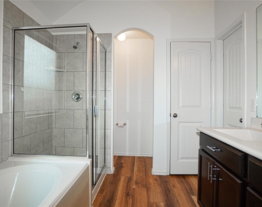 3017 Cassinia Parkway - Photo Thumbnail 12
