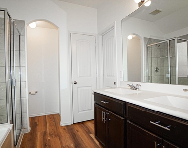 3017 Cassinia Parkway - Photo Thumbnail 14