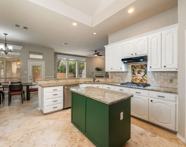 4736 Emerald Trace Way - Photo Thumbnail 4