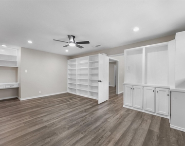 1441 Evergreen Drive - Photo Thumbnail 8