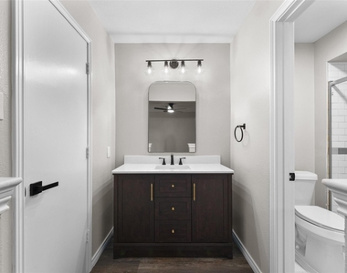 1441 Evergreen Drive - Photo Thumbnail 12