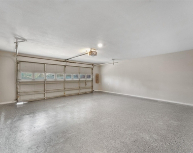 1441 Evergreen Drive - Photo Thumbnail 9