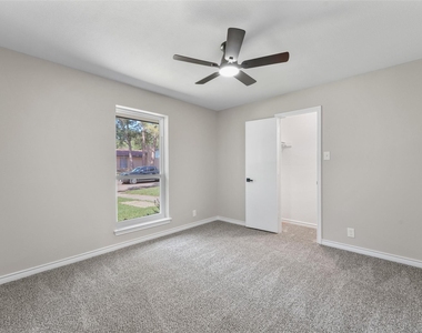 1441 Evergreen Drive - Photo Thumbnail 15