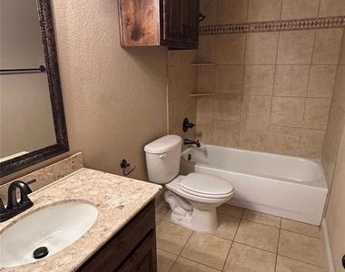 433 Chisholm Trail - Photo Thumbnail 11