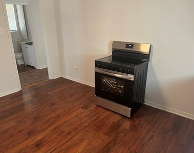 508 W 5th Street - Photo Thumbnail 10