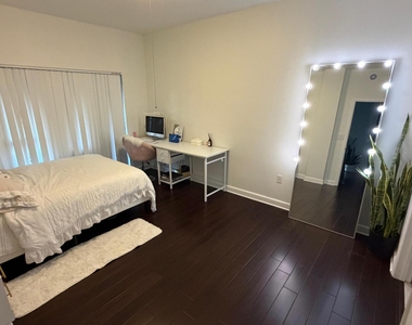 2801 Sarento Place - Photo Thumbnail 1