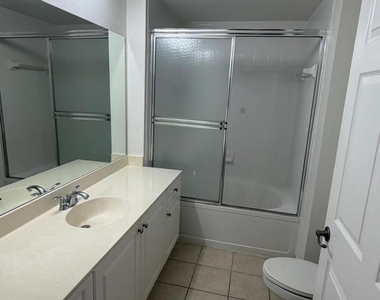 2801 Sarento Place - Photo Thumbnail 3
