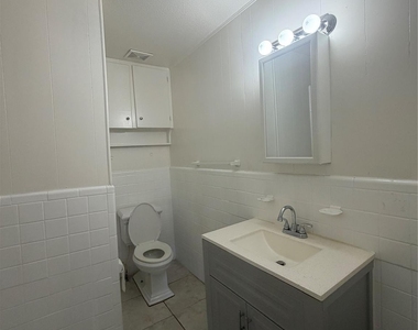 701 Largent - Photo Thumbnail 12