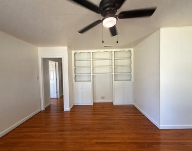 701 Largent - Photo Thumbnail 1