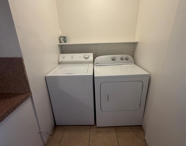 701 Largent - Photo Thumbnail 10