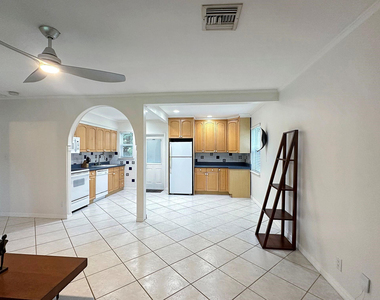 1613 Nw 4th Avenue - Photo Thumbnail 15
